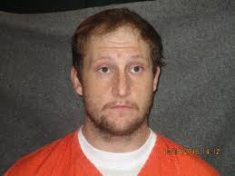 Two arrested for drug distribution