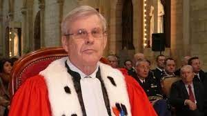 1.indiquez le nom de la personne contre laquelle vous êtes défendu(e). La Cour D Appel De Poitiers Installe Son 64 E Premier President