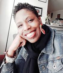 ✨Member Spotlight✨ Meet Robyn Berman 🥳 I am a holistic psychotherapist who  utilizes a variety of modalities such as Reiki Energy, Chakra Balancing,  and Crystal Healing to address such issues as Anxiety,