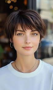 25 Trendy Short Hairstyles to Rock with Confidence