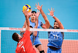 A nivel continental, argentina ganó la medalla de oro en el campeonato sudamericano en 1964, como así también dieciocho medallas de plata y ocho de bronce. Voley Masculino Argentina Cayo En Su Debut Frente A Rusia Punto Capital Noticias