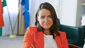 Rácz zsófia helyettes államtitkári kinevezése öngól. Novak Katalin A Gyerekek 90 At Meg Mindig Nem Merik Kozossegbe Engedni Lehetnek Napkozis Gyerektaborok Szegedi Hirek Szeged365