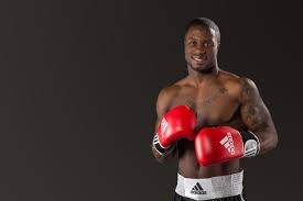 Voir plus d'idées sur le thème box fille, gant de boxe, boxe féminin. East Boxing Club