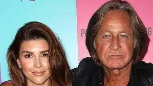 Tell us a bit about your childhood, starting in syria. Die Unsagbare Wahrheit Von Mohamed Hadid Und Shiva Safai News24viral