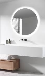 Een ronde badkamerspiegel moet niet alleen decoratief zijn, je wilt natuurlijk ook een functionele spiegel. Prachtige Ronde Spiegel In Badkamer Washroom Style Cheap Bathroom Remodel Modern Small Bathrooms