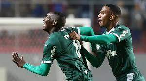 O atacante deyverson também é cria de santa margarida e deu seus primeiros passos no futebol na associação esportiva. Alan Guimaraes Palmeiras