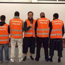 Sharia has recently been introduced in parts of nigeria as part of a process of islamicisation.: Islamistische Sittenwachter In Deutschland Die Tricks Der Scharia Polizei Politik
