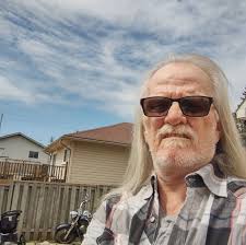 Here's an image from 1980 promoting The London Fishery and Oyster House  located at 304 Talbot at York. That address has been home to many  businesses during its 100 year history including