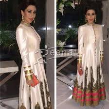 Karisma Kapoor In Shantanu Nikhil Outfit Zeenat Style The lovely embroidered and resham work a substantial. shantanu nikhil outfit zeenat style