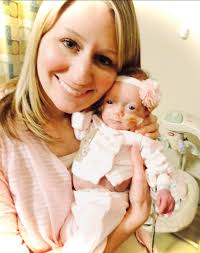 If you have ever wondered how tiny a 1 lb kitten is!!