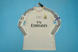 On their way to the european cup final in 2002, real madrid dawned a black away shirt and was worn on route to the final in glasgow where zidane famously scored a left foot volley to clinch the title for los blancos. Real Madrid 2013 14 Ucl Final Long Sl Jersey Free Shipping