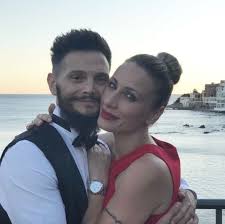 Amici di maria de filippi commenti e recensioni sulla trasmissione incontri con maria raccontiamo qui gli incontri con il nostro angelo biondo Zzin6zmbpopgcm
