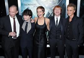 Movie Review: Harry Potter and the Deathly Hallows: Part 1 - The Maroon