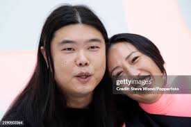 92 foto e immagini ad alta risoluzione di Jiang Qiong Er