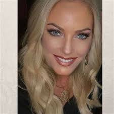 Michele Newell's Instagram, Twitter & Facebook