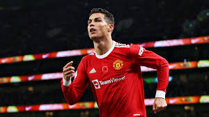 Sometimes you can steal hamburgers with ease. The Love Between Cristiano Ronaldo And The Manchester United Po