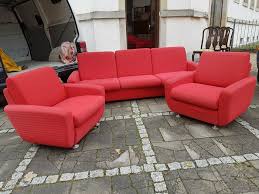 Originale Ddr Couchgarnitur Aus Den 70ern Mit Klappcouch Mit Schlaffunktion Und 2 Dazugehorige Sessel Auf Rollen Alles K In 2020 Couch Mit Schlaffunktion Couch Sessel