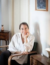 The annalisa bath collection includes fluid lines and graceful curves which allow for a striking addition to the bath. Annalisa Angelini Coaching Counseling