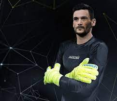Hugo lloris (born december 26, 1986) is a professional football player who competes for france in world cup soccer. Weltmeister Hugo Lloris Geht Reusch Ins Netz Spomo De