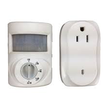 Reviews For Defiant 200 Watt Wireless Indoor Plug In Motion Activated Light Control White Ez 9315 The Home Depot