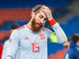 Le défenseur français aymeric laporte, tout juste naturalisé espagnol, a été convoqué lundi pour disputer l'euro avec l'espagne du 11 juin au 11 juillet, dans une liste sans sergio ramos. Gyw4hnlwoppklm