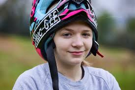 Vote for your Newcomer of the Year!