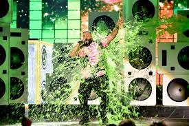 Pseudo actor, pseudo writer, pseudo director and producer, eugenio derbez has a pseudo degree in film directing from the mexican institute of cinematography and theater, as well as a degree in acting from televisa's acting school. Nickelodeon Kids Choice Awards 2019 Die Highlights Und Gewinner Aus Los Angeles Viacomcbs Networks Gsa