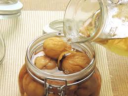 Sul nostro sito puoi consultare migliaia di ricette passo passo, con consigli e curiosità, puoi scegliere se farlo da tablet, smartphone android e ios. La Ricetta Delle Castagne Al Brandy Di Testa E Di Gola