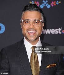 Directors Stevie Wermers-Skelton and Kevin Deters attend the premiere...  News Photo