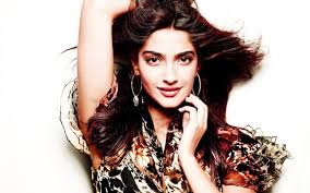 Bhojpuri actress hot photos hot south indian actress photo desi hot masala photos mallu actress hot image tamil actress hot photos amrapali dubey ka. Pin On Sonam Kapoor