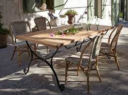 fer forge la touche retro de votre mobilier de jardin elle decoration mobilier jardin salon de jardin metal table salle a manger