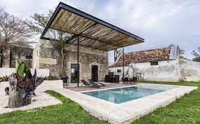 Située à l'écart du village, cette maison comporte. Maison En Pierre Tout Savoir Sur Ses Avantages Et Inconvenients