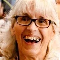 Mary Barg's Instagram, Twitter & Facebook