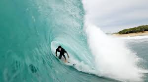 Breaking Cooking Conditions On The Gold Coast Puts Big Smiles On Dials East Coast Road Trip Surfing Waves Gold Coast