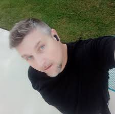 Dove Hall की प्रोफ़ाइल