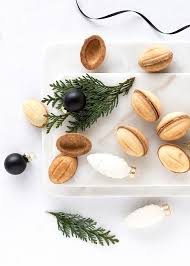Rezept Oreschki Russische Zaubernusse Mit Karamell Backen Weihnachten Platzchen Christmas Emmas Lieblingsstucke Oreschki Karamell Karamellcreme