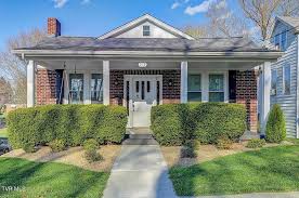 913 Maryland Ave, Bristol, TN 37620