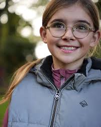 Willow Young (@willow_young_equestrian) • Instagram photos and videos