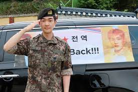 We all know shinee's taemin has enlisted for his mandatory. Shinee S Onew Returns From Military Service Entertainment The Jakarta Post