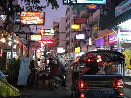 Kehidupan malam di bangkok adalah sesuatu yang tidak akan segera anda lupakan. Nak Melancong Ke Bangkok Ini 6 Port Makanan Halal Yang Anda Perlu Tahu Destinasi Mstar