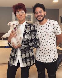 ^ mulkerin, tim (september 1, 2016). Juanpa Zurita With Rix And Puca Juanpa S Ig Post Juanpazurita Rix Puca Zuricatas Juanpa Zurita Zuricata Zurita