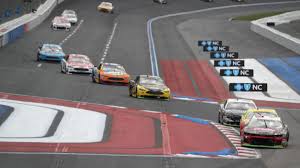 The sprint cup cars have between 700 and 800 horsepower. Nascar Will Reduce Cars To Just 550 Hp At Half Of Its Cup Series Races Next Year