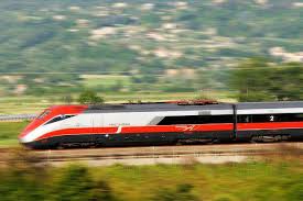 قطار ميلان روما وقت السفر وتكلفة التذاكر كيفية الحصول عليها من ميلان إلى روما