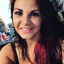 Single mom in Nampa looking to connect