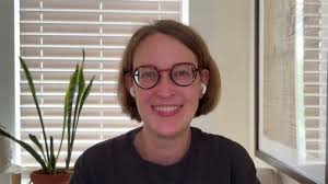 Liz Feldman and Linda Cardellini reunite