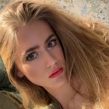 Olly💋🪽 (@angel.called.olly)