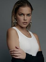 Alexia Marshall's Instagram, Twitter & Facebook