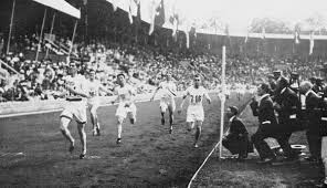 Bobby finke charged in the final length once again to win the men's 1500m freestyle and complete an unprecedented sweep of the distance swimming events in tokyo. Athletics At The 1912 Summer Olympics Men S 1500 Metres Wikipedia