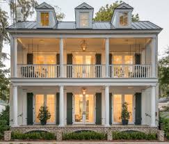 10 Favorite Homes That Make A Grand Impression Design Chic Design Chic Southern Style Homes House Styles Historic Homes