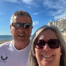 Can anyone recommend a driving instructor please?